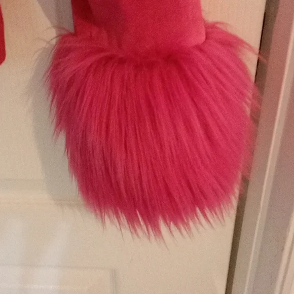 NWT🎁FREE GIFT INCLUDED 🎁Suede Fur Winter Jacket w/ Fur Cuffs & Lining - Picture 8 of 16